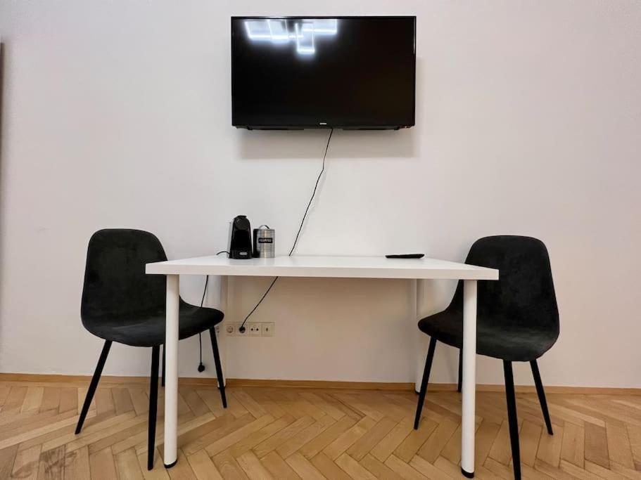 Little Cozy Residence - Enjoy Viennas Spring Season Extérieur photo