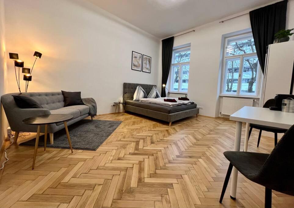 Little Cozy Residence - Enjoy Viennas Spring Season Extérieur photo
